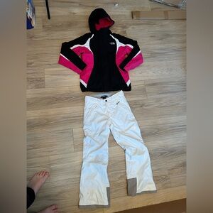 Girls North Face Snow jacket and pants size 10-12